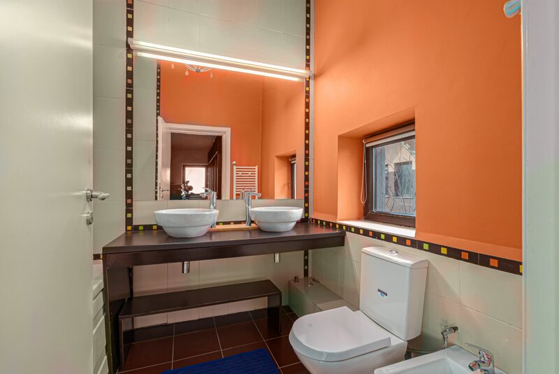 Otopeni, str. Campului, vila 4 camere, birou, curte generoasa